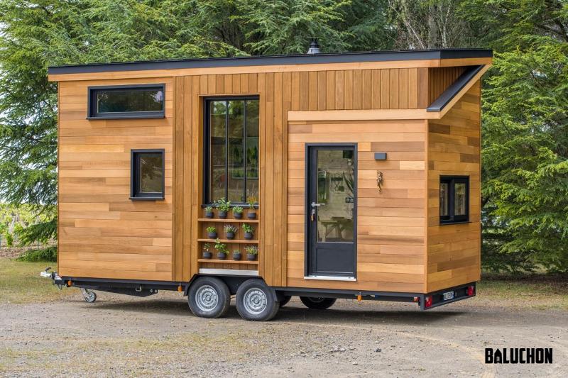 Tiny House Basics: Living the Good Life by Engberg, Joshua