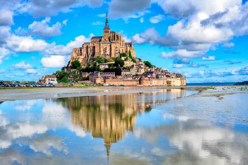 10 Best Castles In France